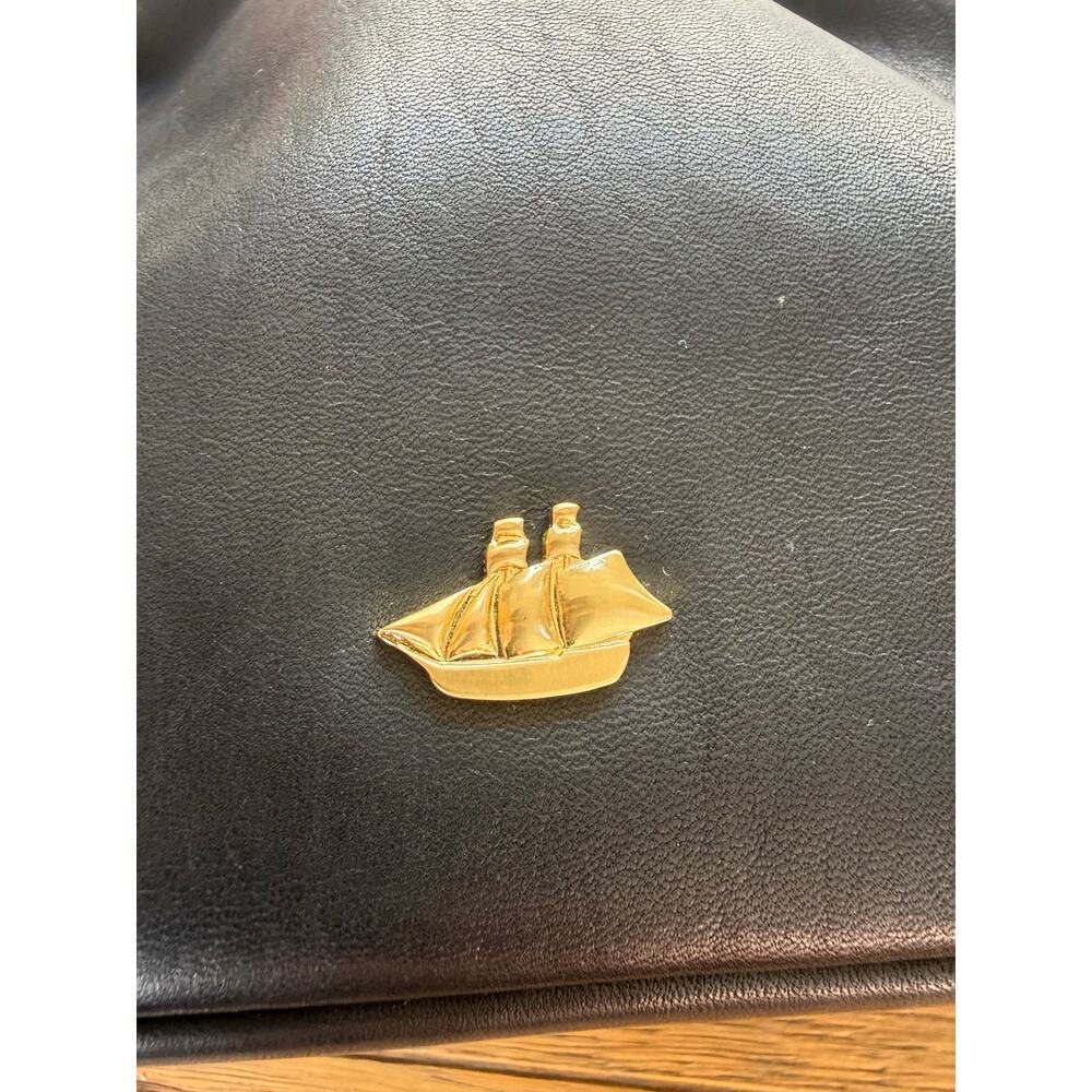 Brahmin Black Leather Crossbody with gold hardware and zipper closure - Picture 7 of 16